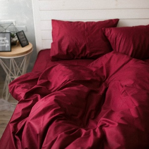Комплект постельного белья бордовый из поплина