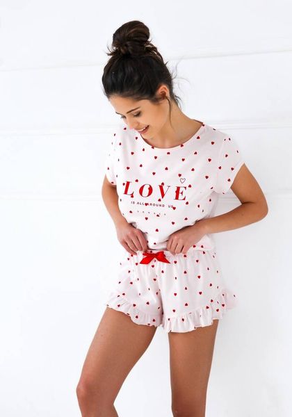 Пижама из хлопка (футболка + шорты) белая Love is All Sensis S2020203